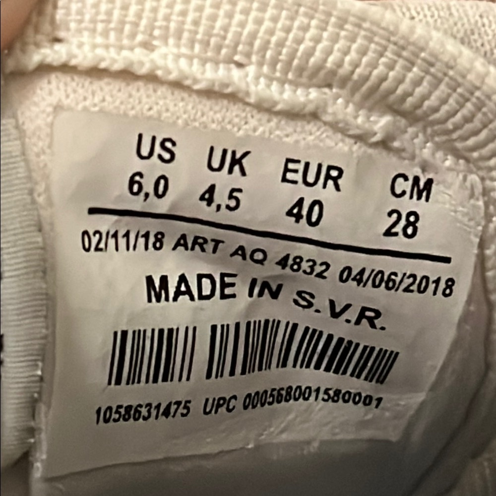 Nike Classic White and Gray High-Tops - Picture 6 of 6